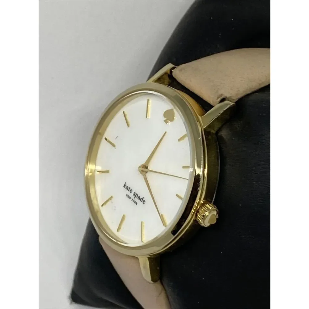 Kate Spade New York 0073 Women's Beige Leather Analog Dial Quartz Watch MP40